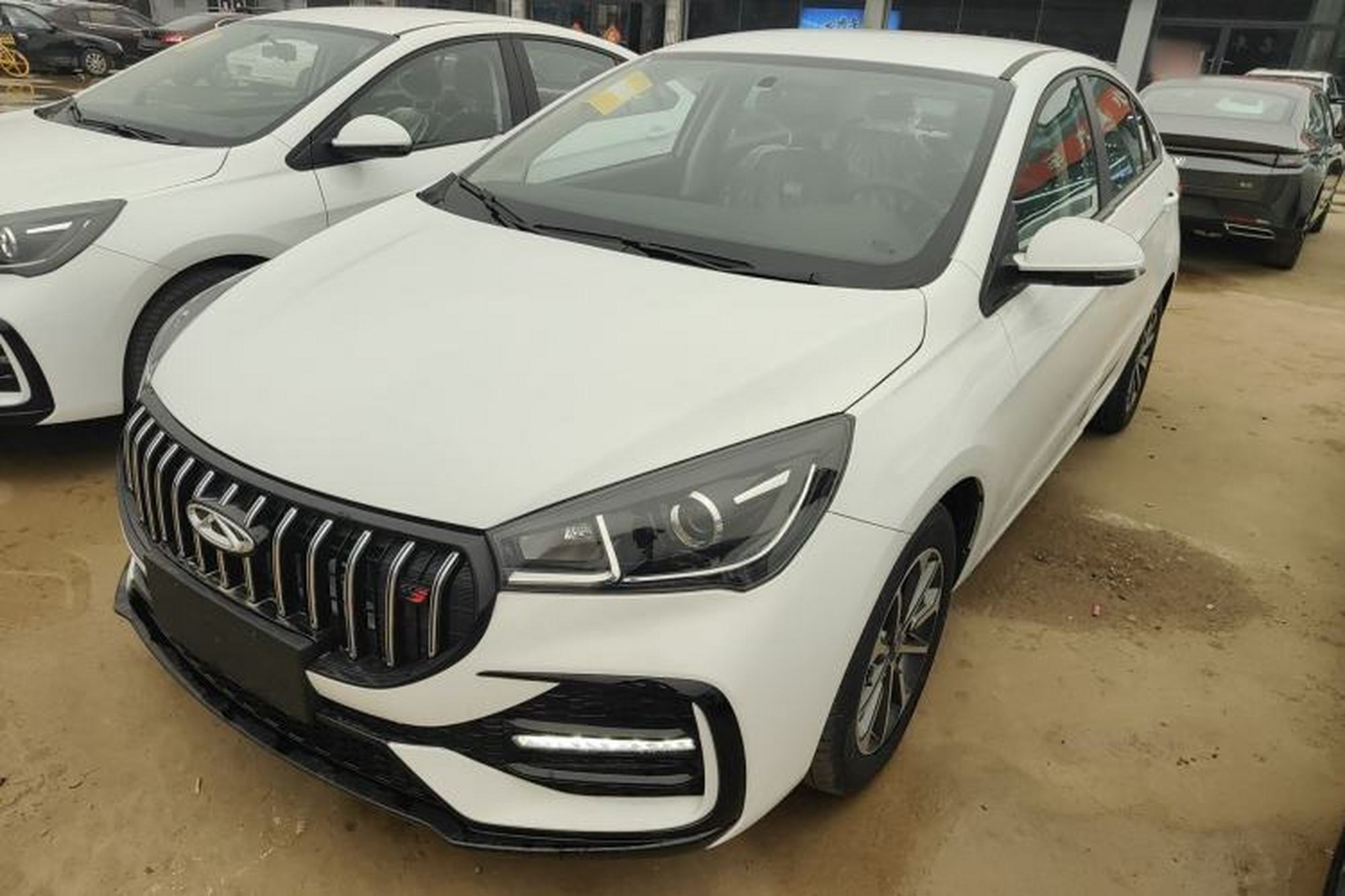 Chery Arrizo 5
