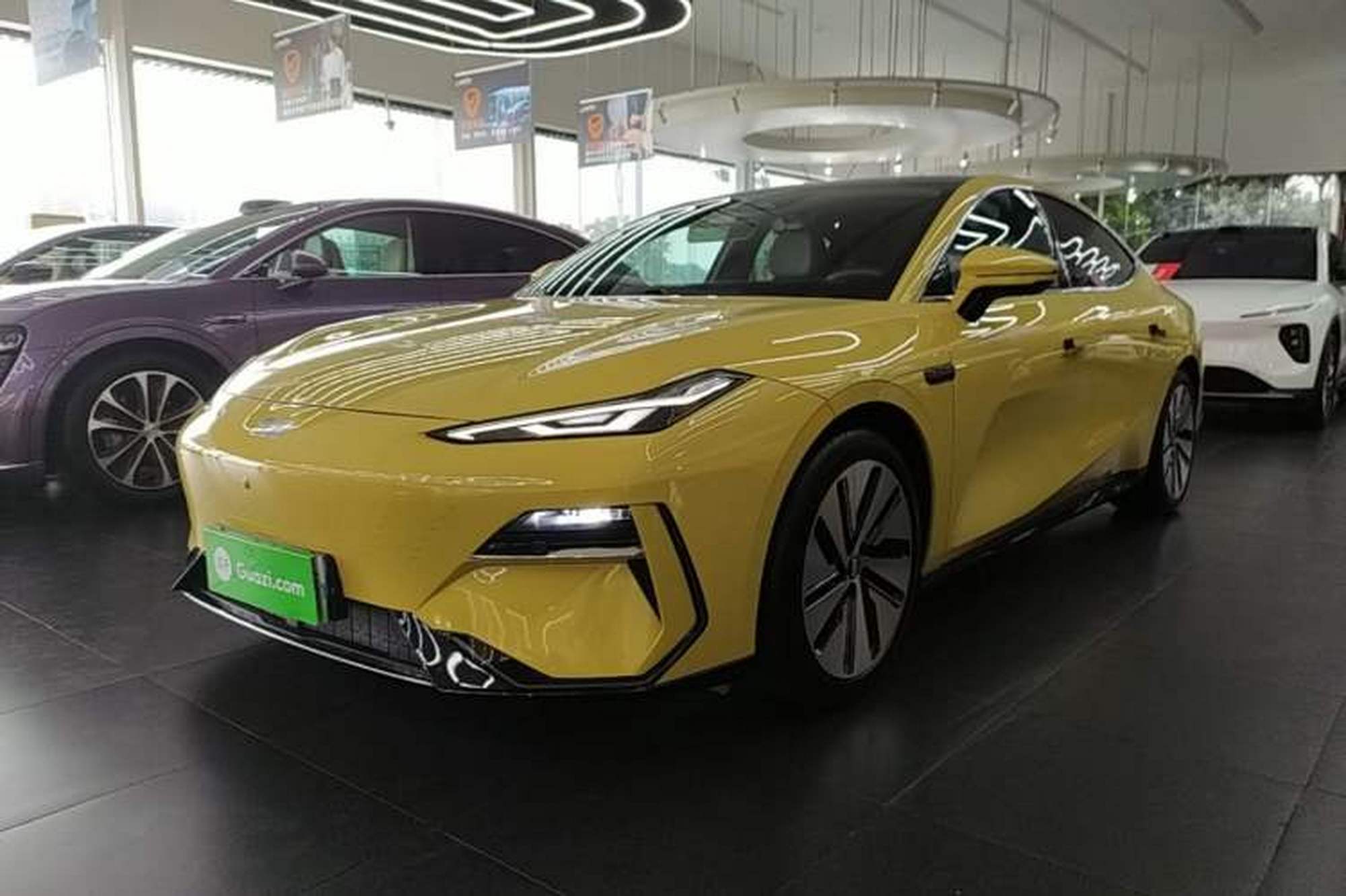Geely Galaxy E8