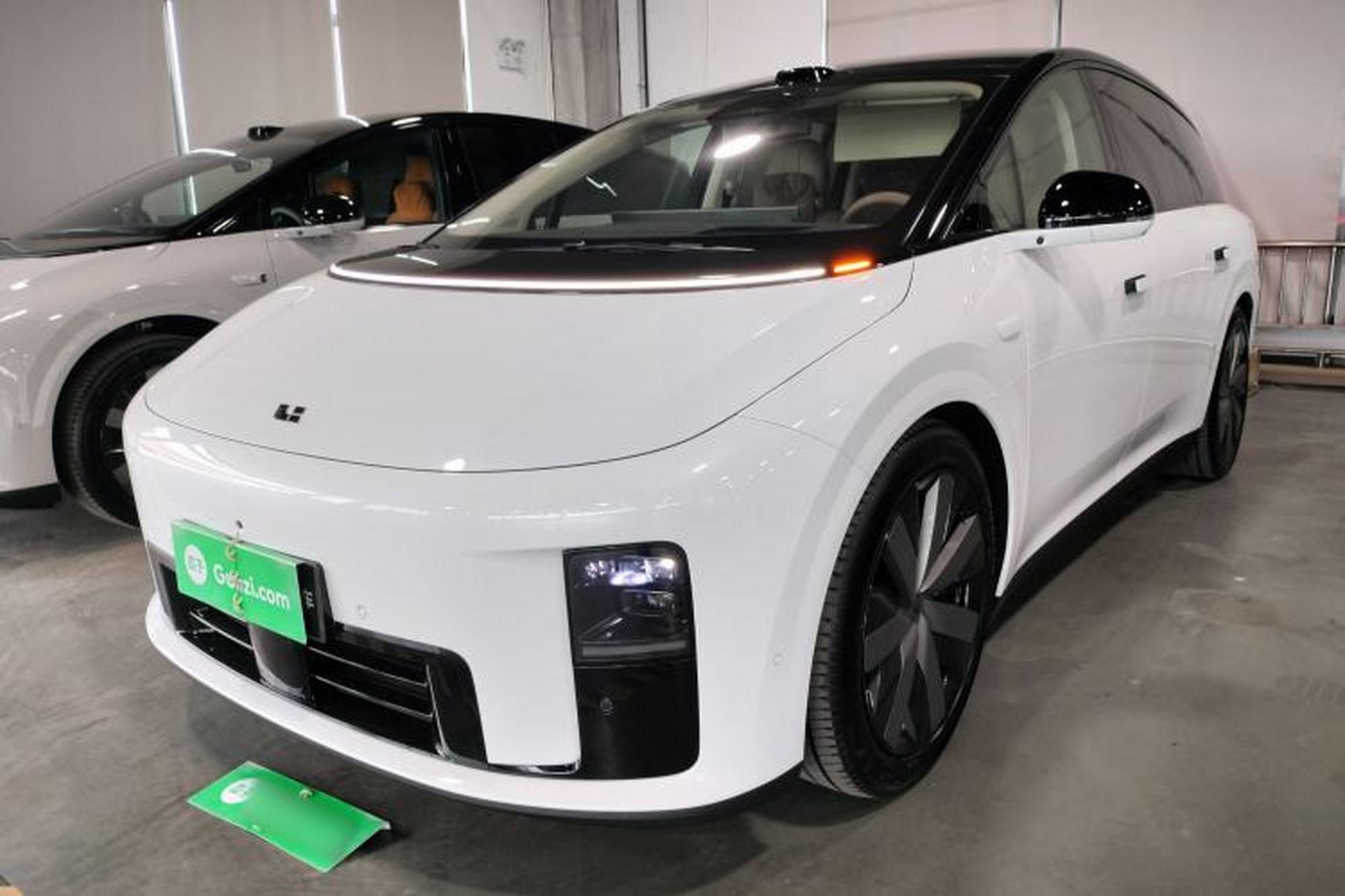 Li Auto Li Auto i8