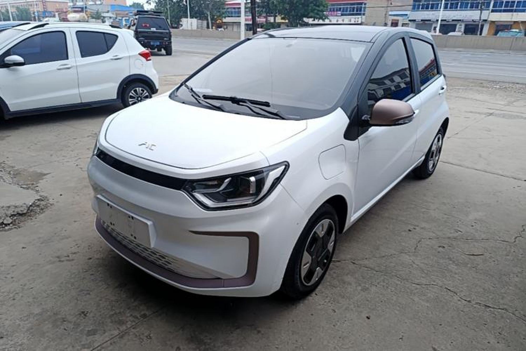 JAC Yiwei E10X