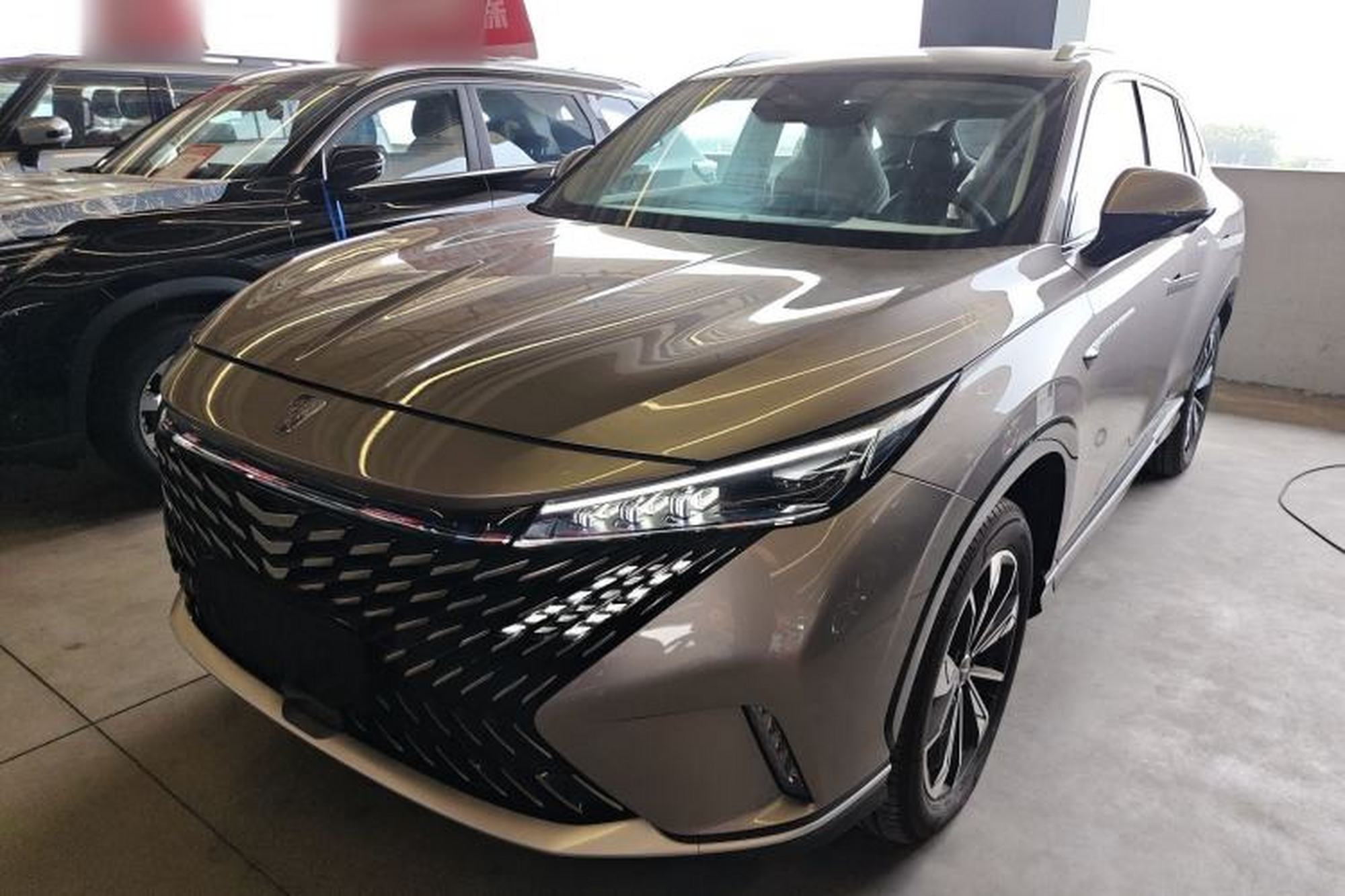 Roewe RX5 New Energy