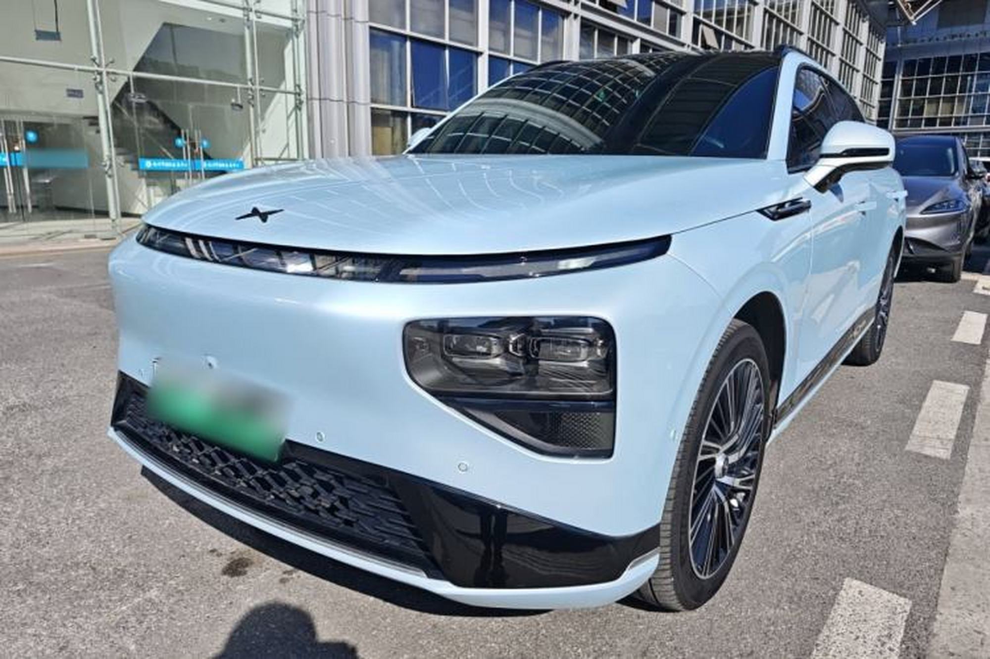 Xpeng G9