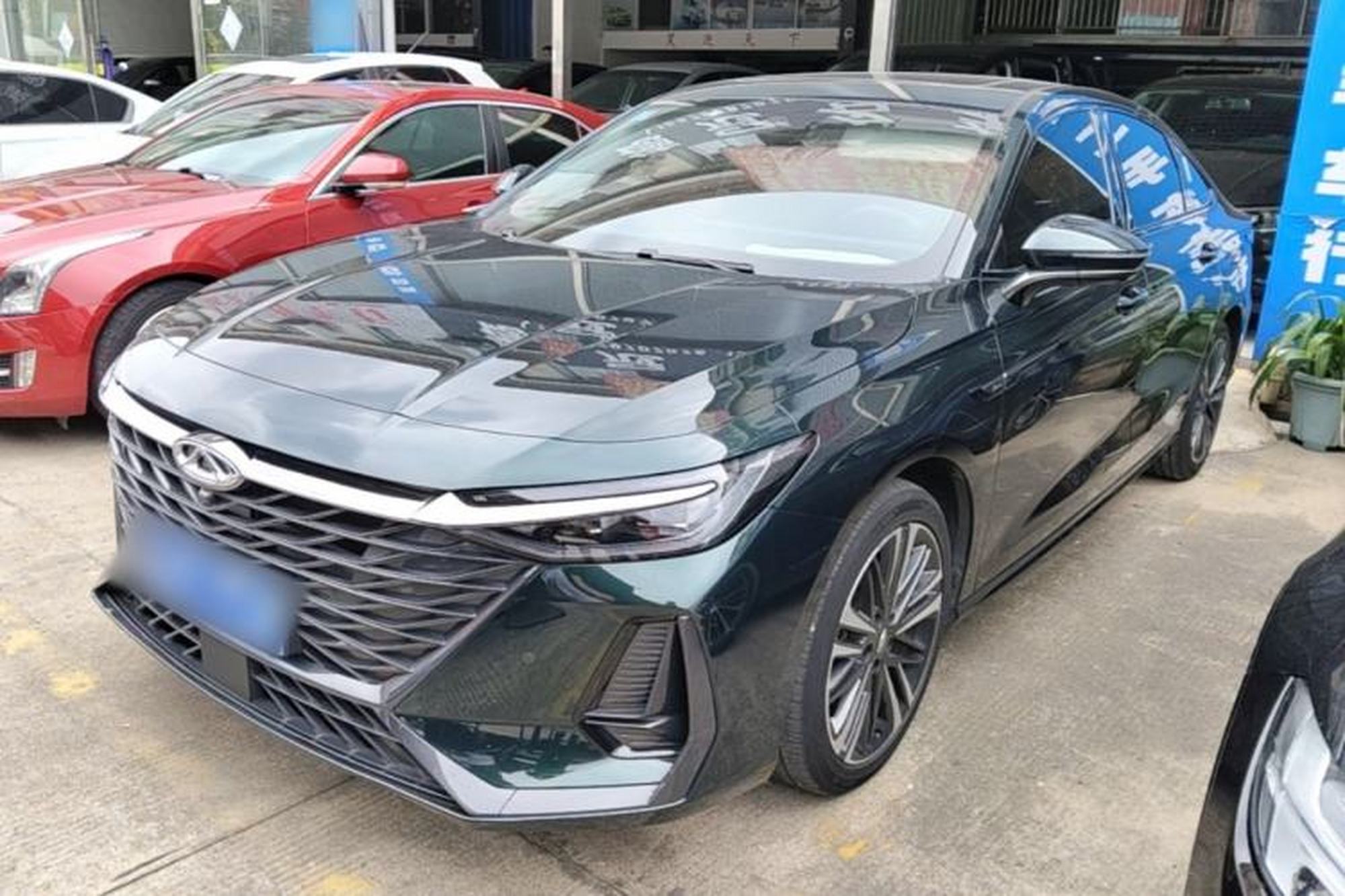 Chery Arrizo 8