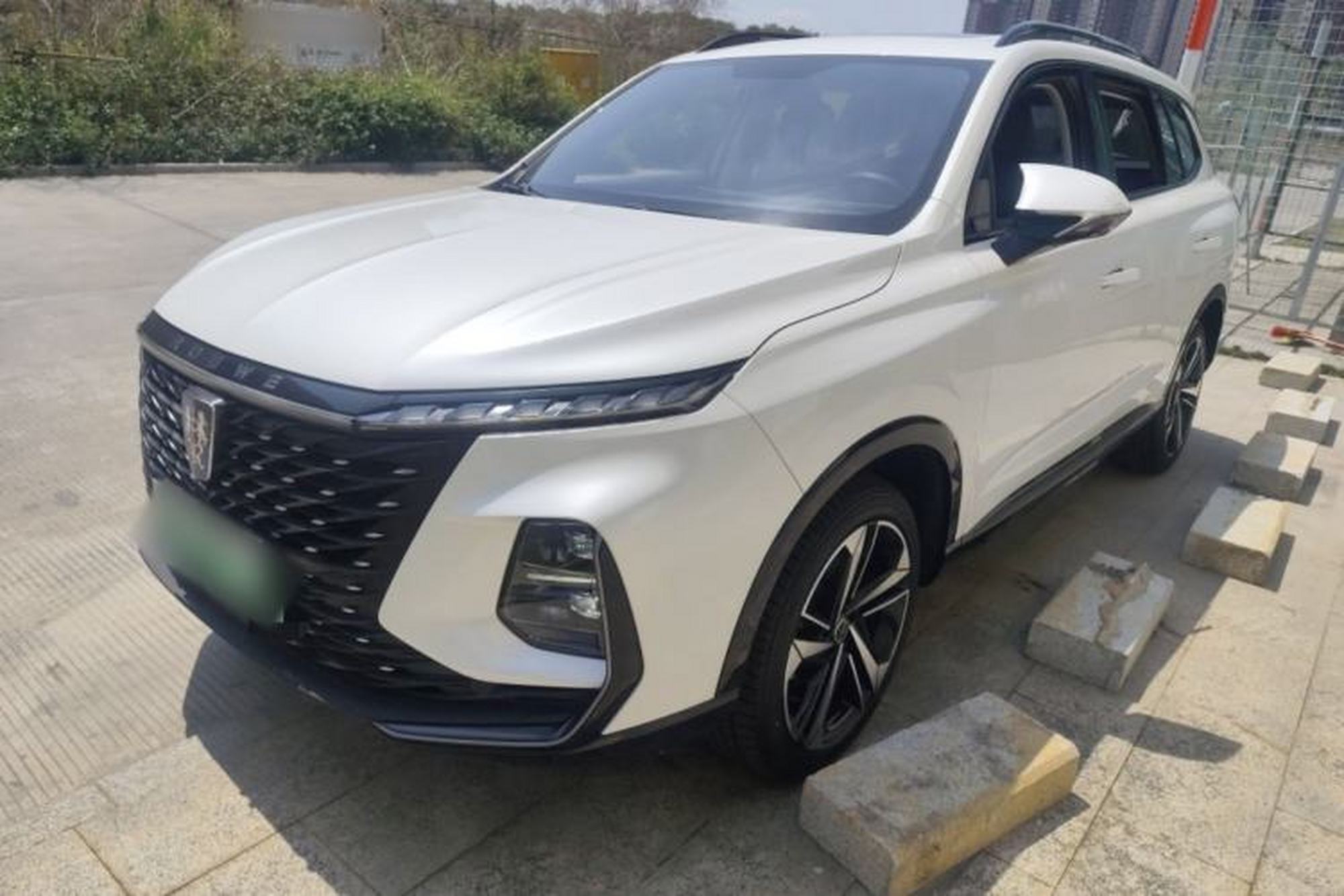 Roewe RX5 eMAX