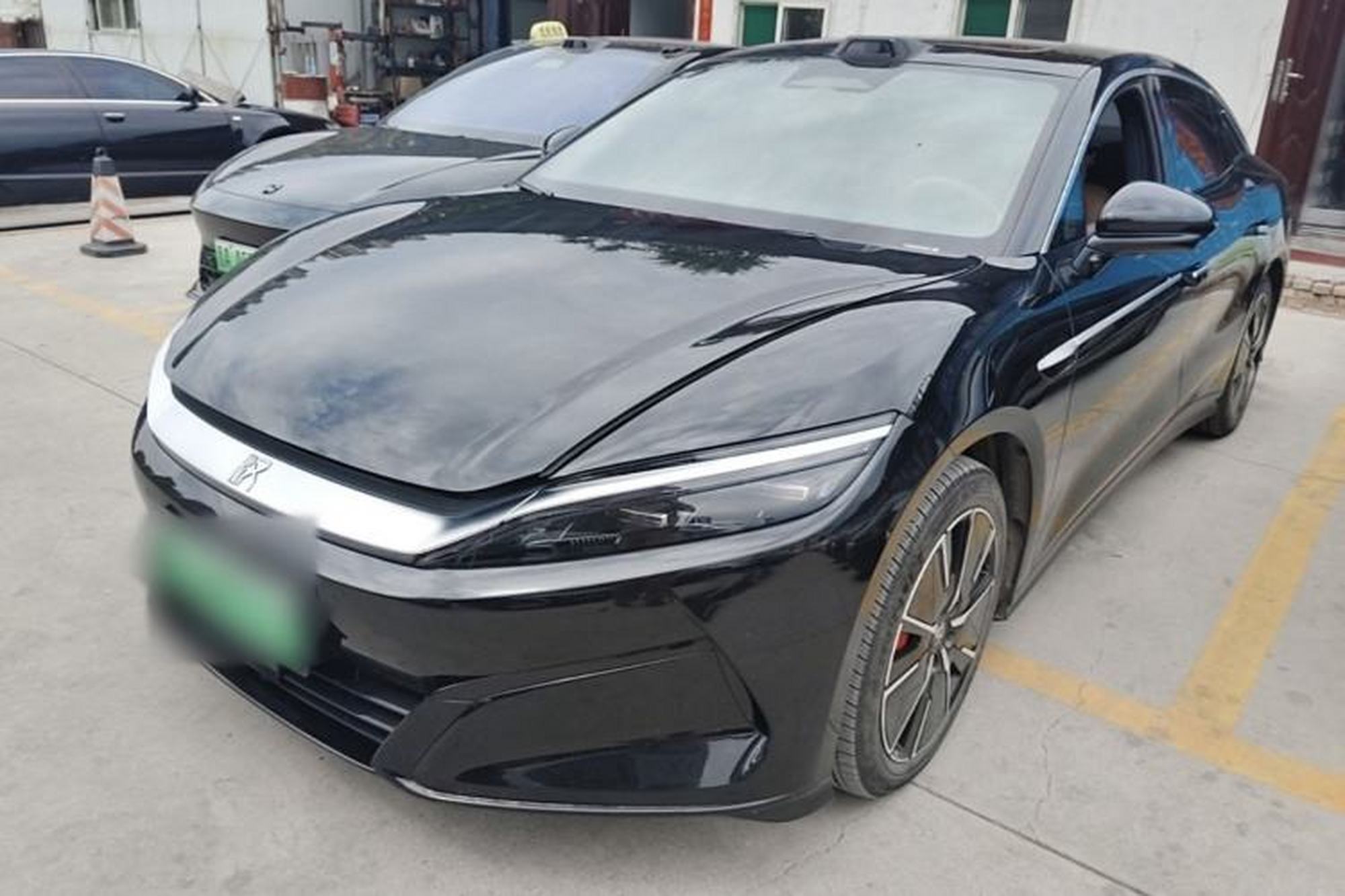 BYD Han L