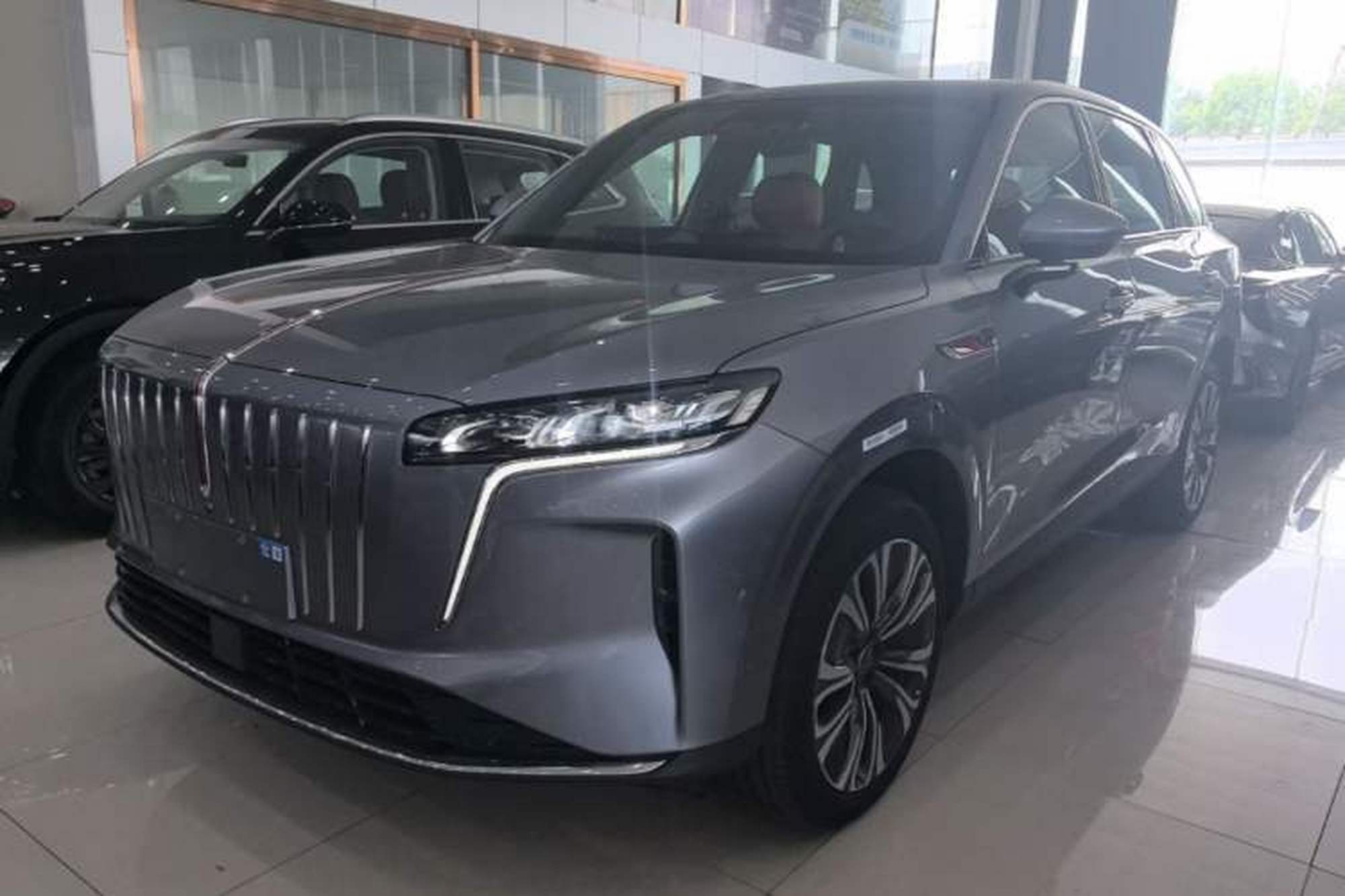 HongQi HS6 PHEV