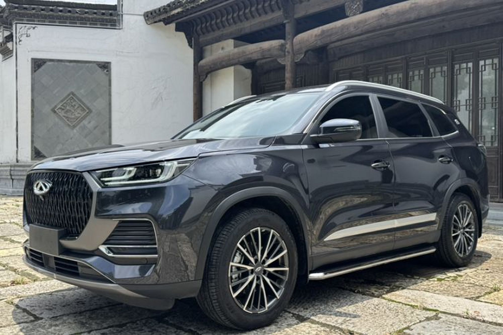 Chery Tiggo 8