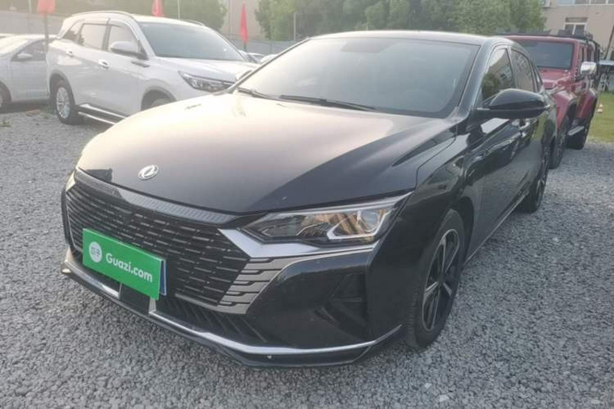 DongFeng Aeolus Yixuan MAX
