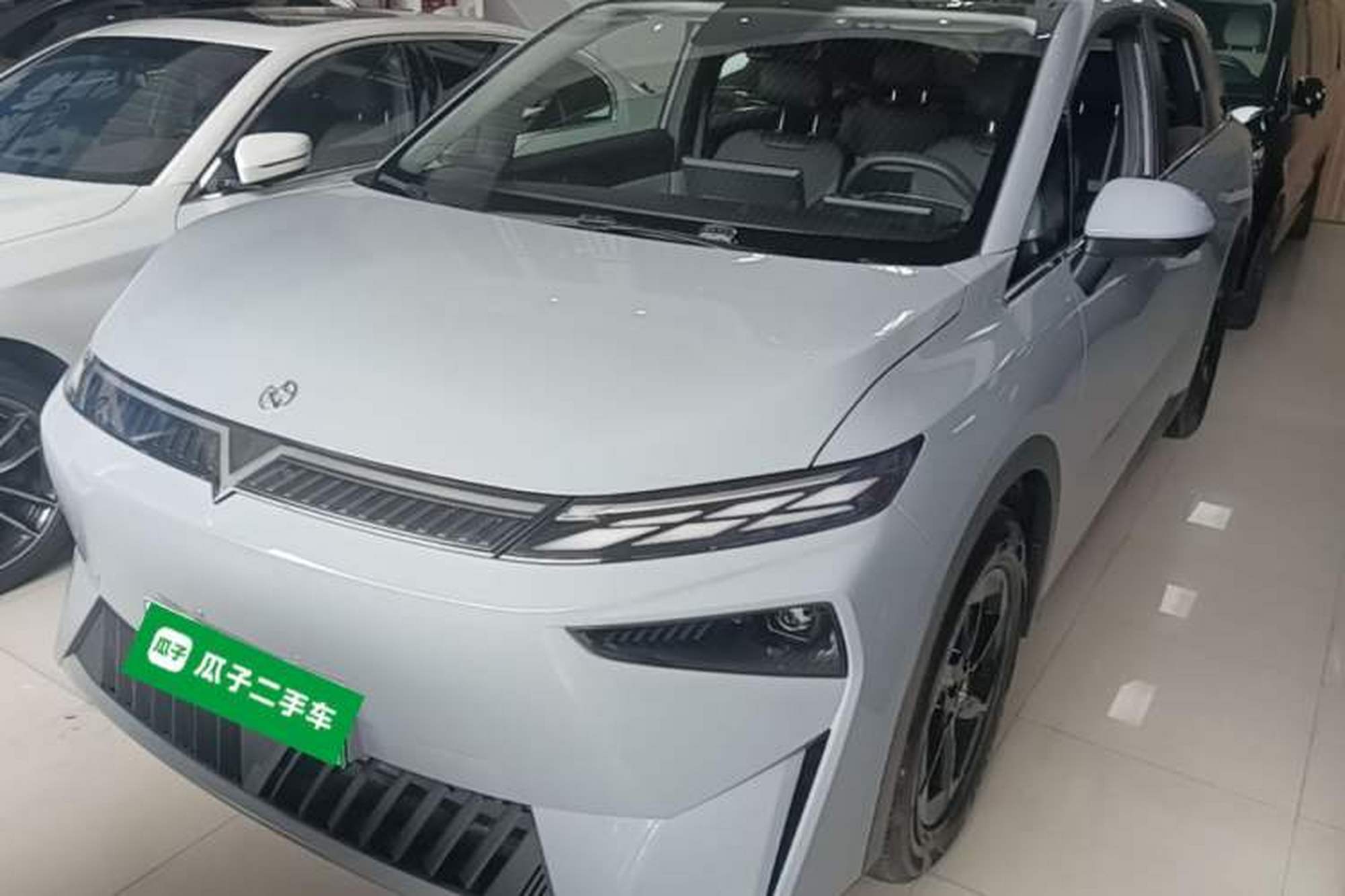 Venucia VX6