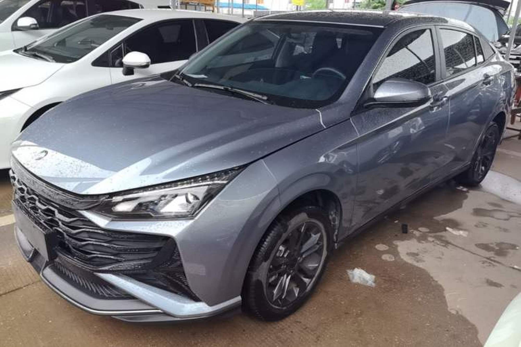 DongFeng Aeolus Yixuan