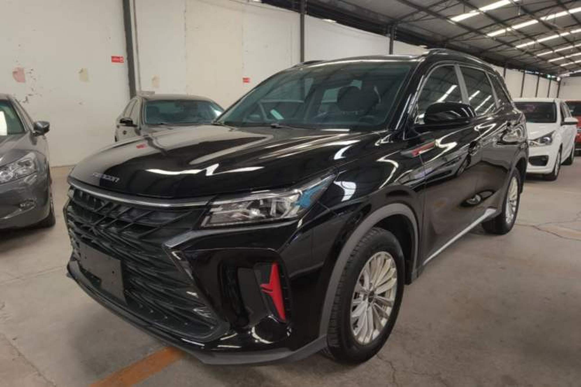 DongFeng Fengon 580