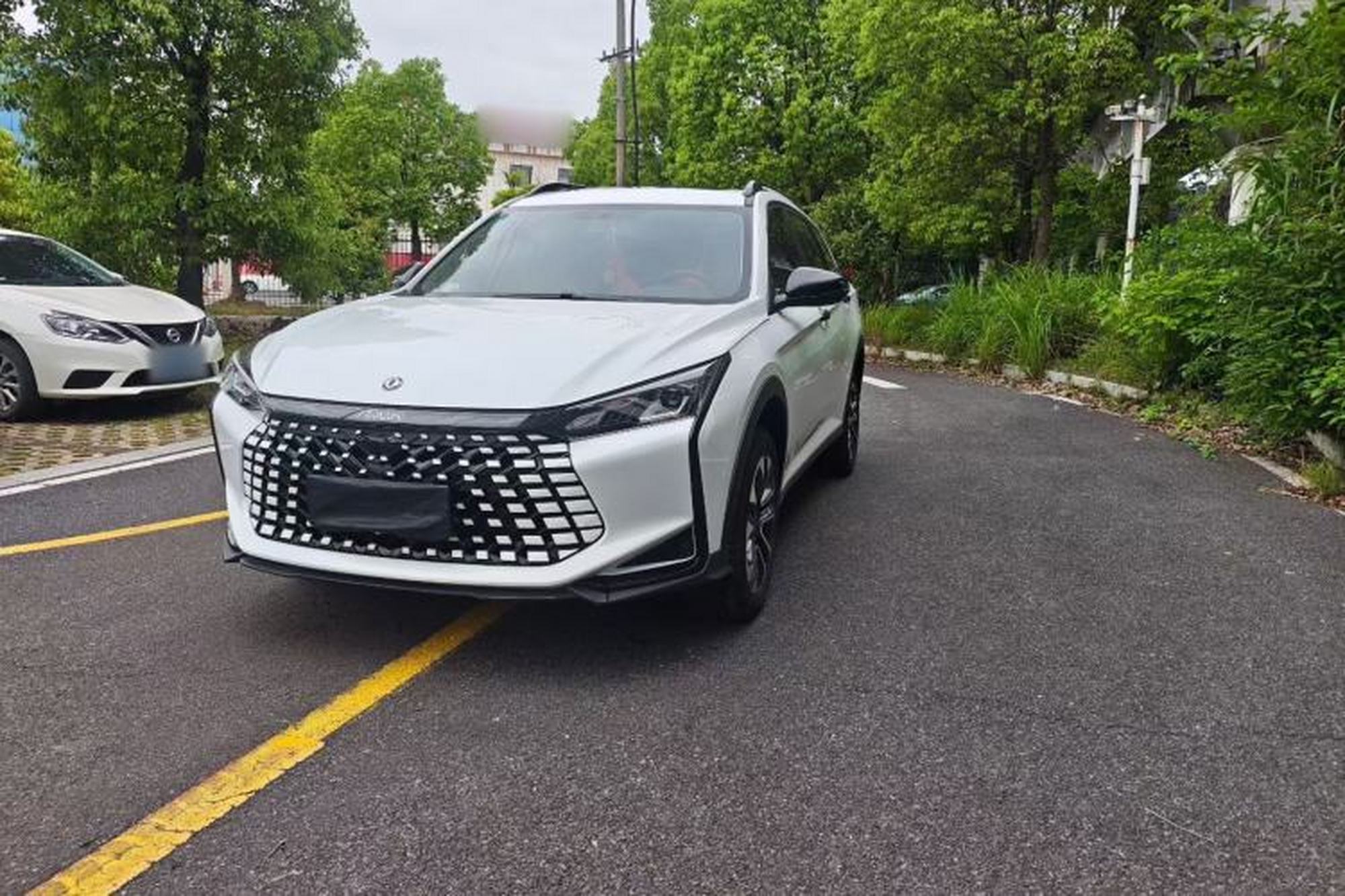 DongFeng Aeolus Yixuan GS