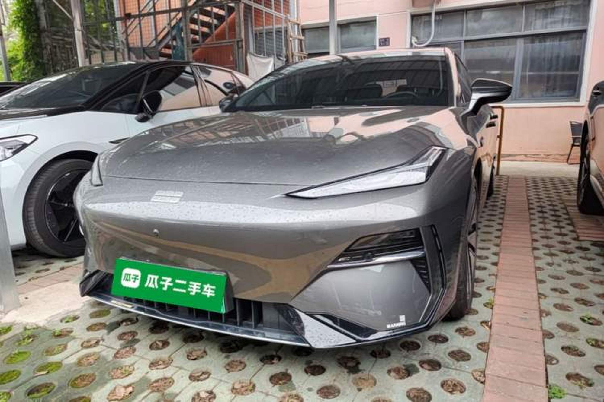 Geely Galaxy E8