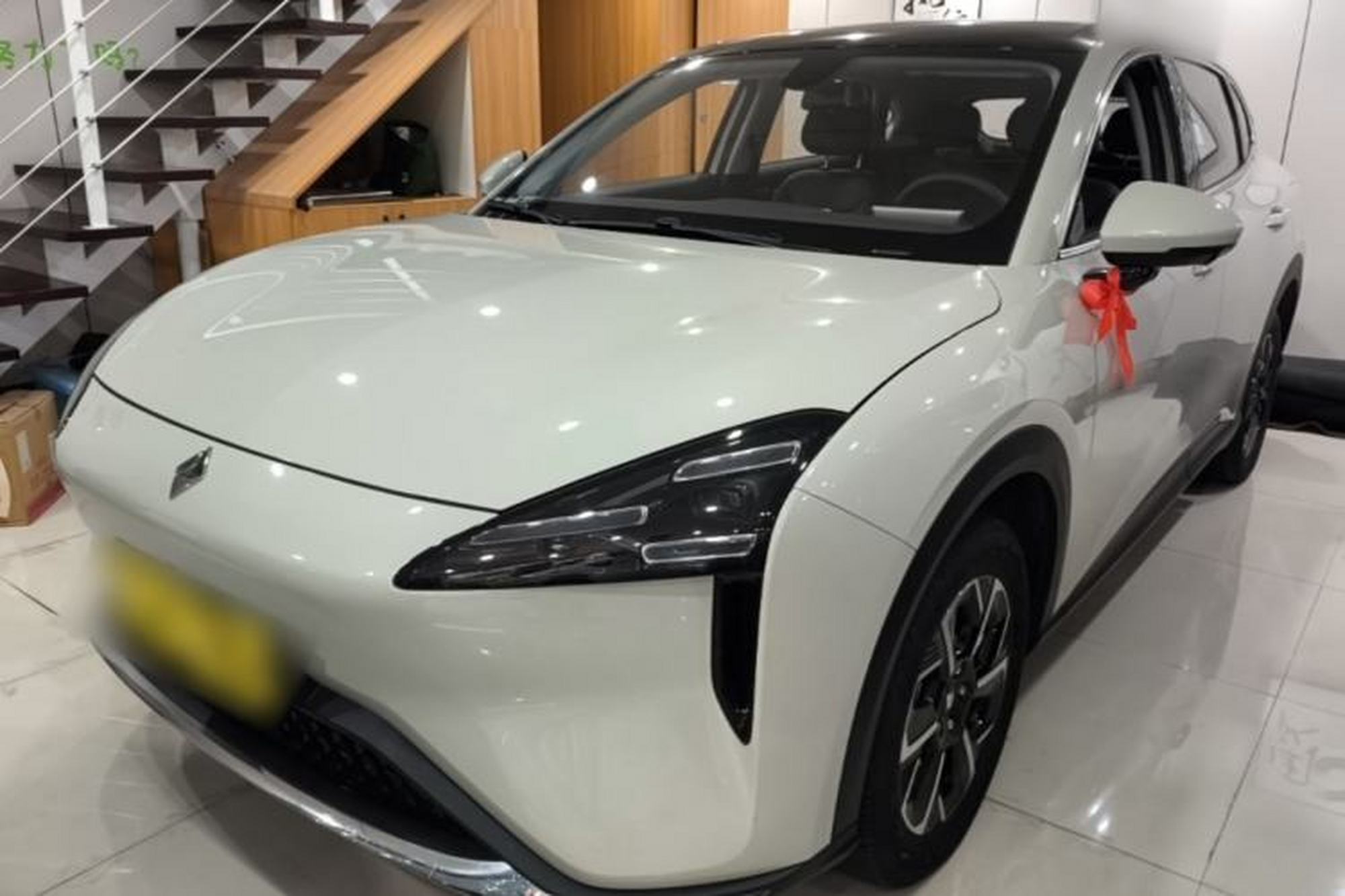 BaoJun Baojun E6