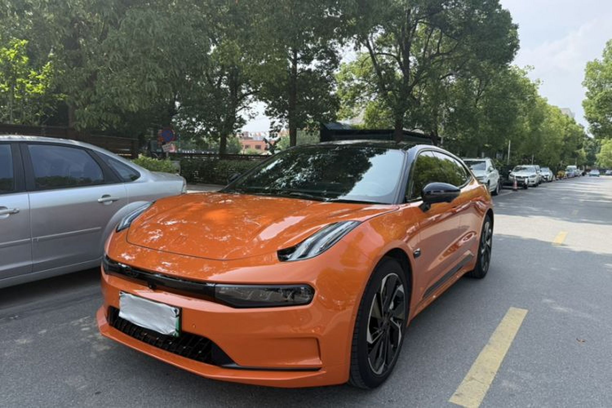 Zeekr 001