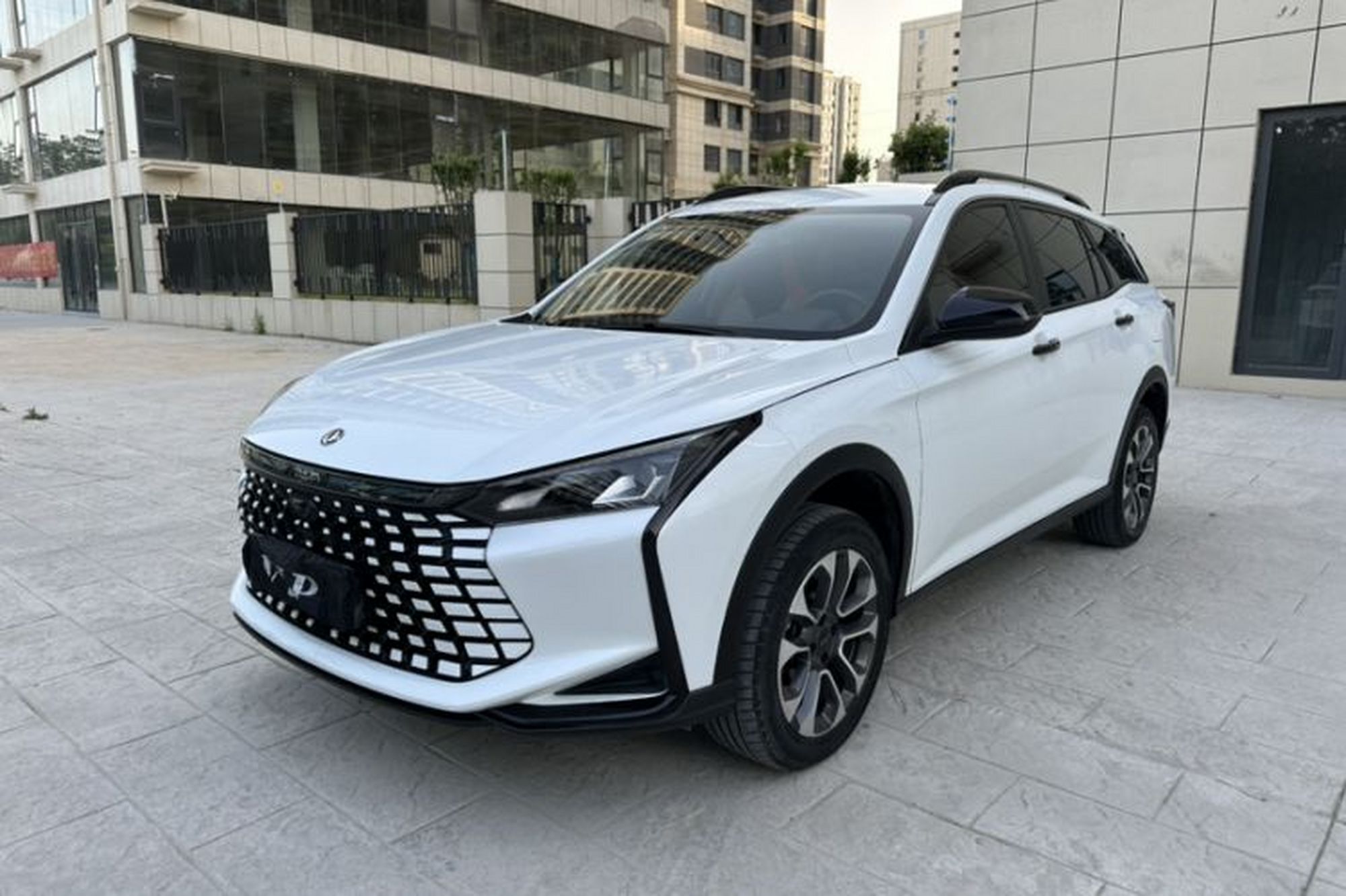 DongFeng Aeolus Yixuan GS