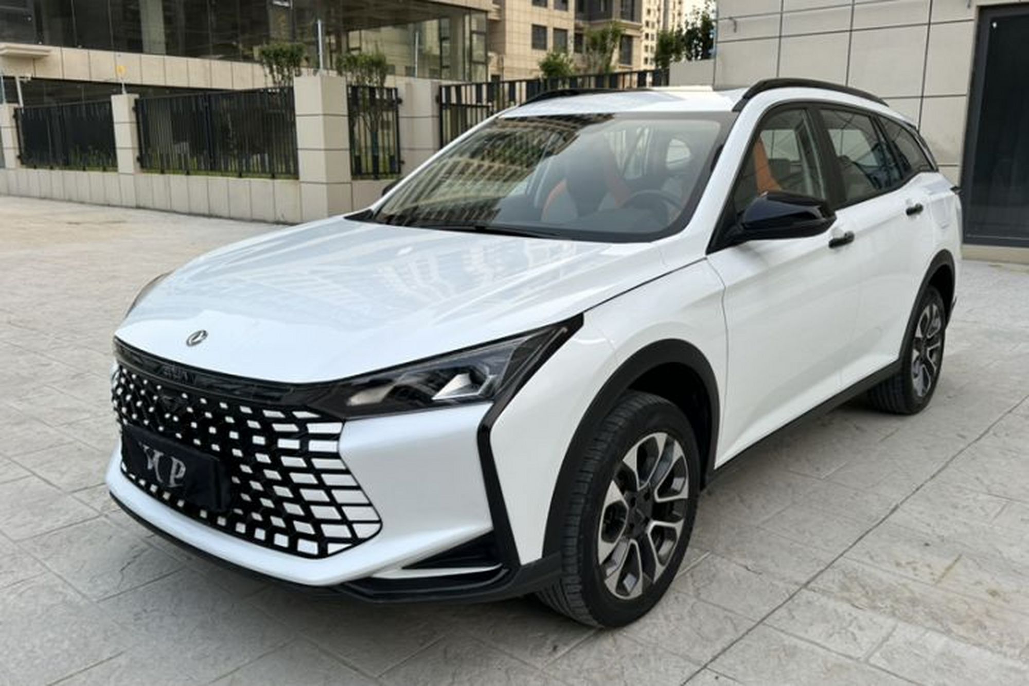 DongFeng Aeolus Yixuan GS