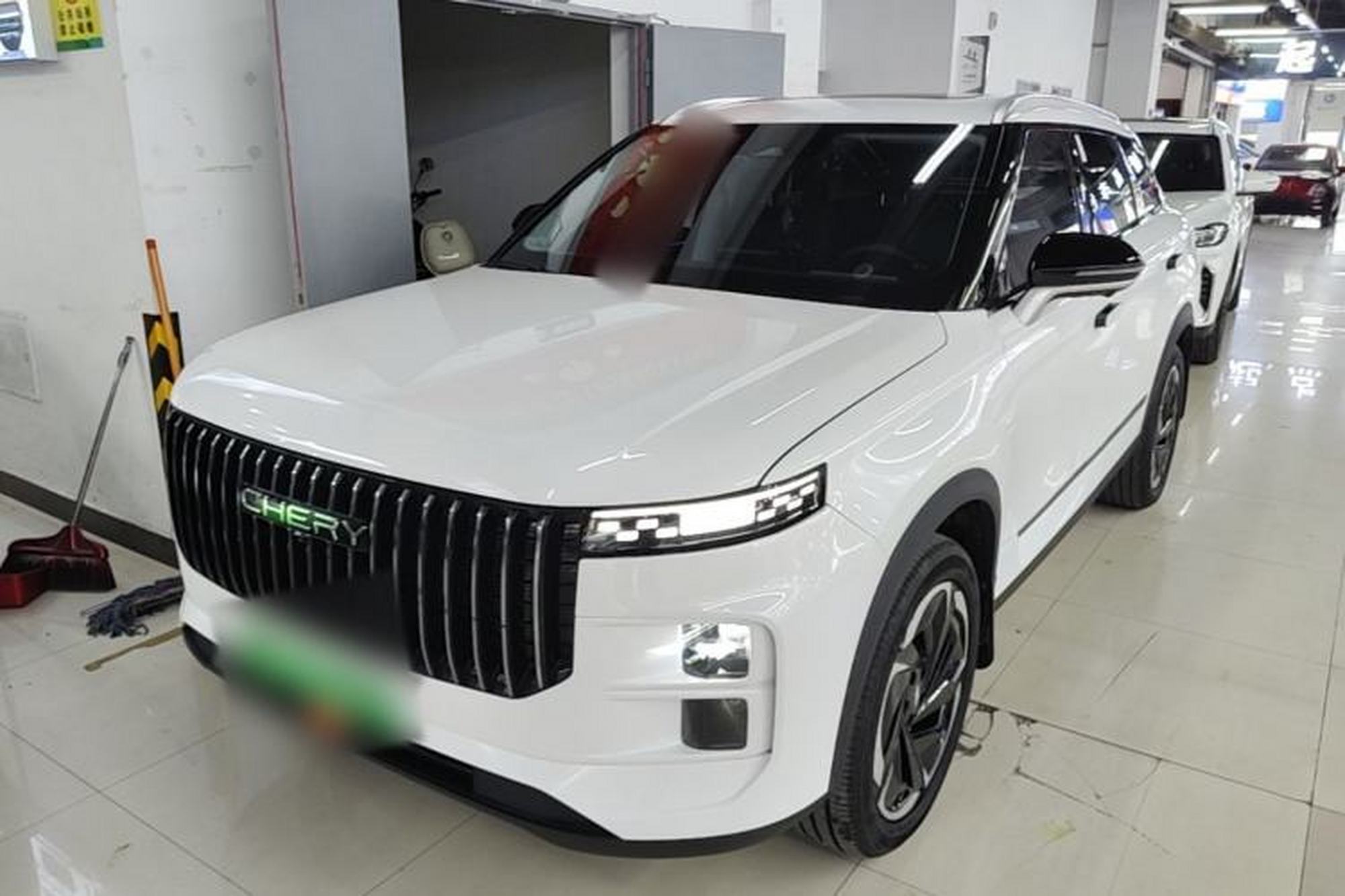 Chery Explore 06 C-DM
