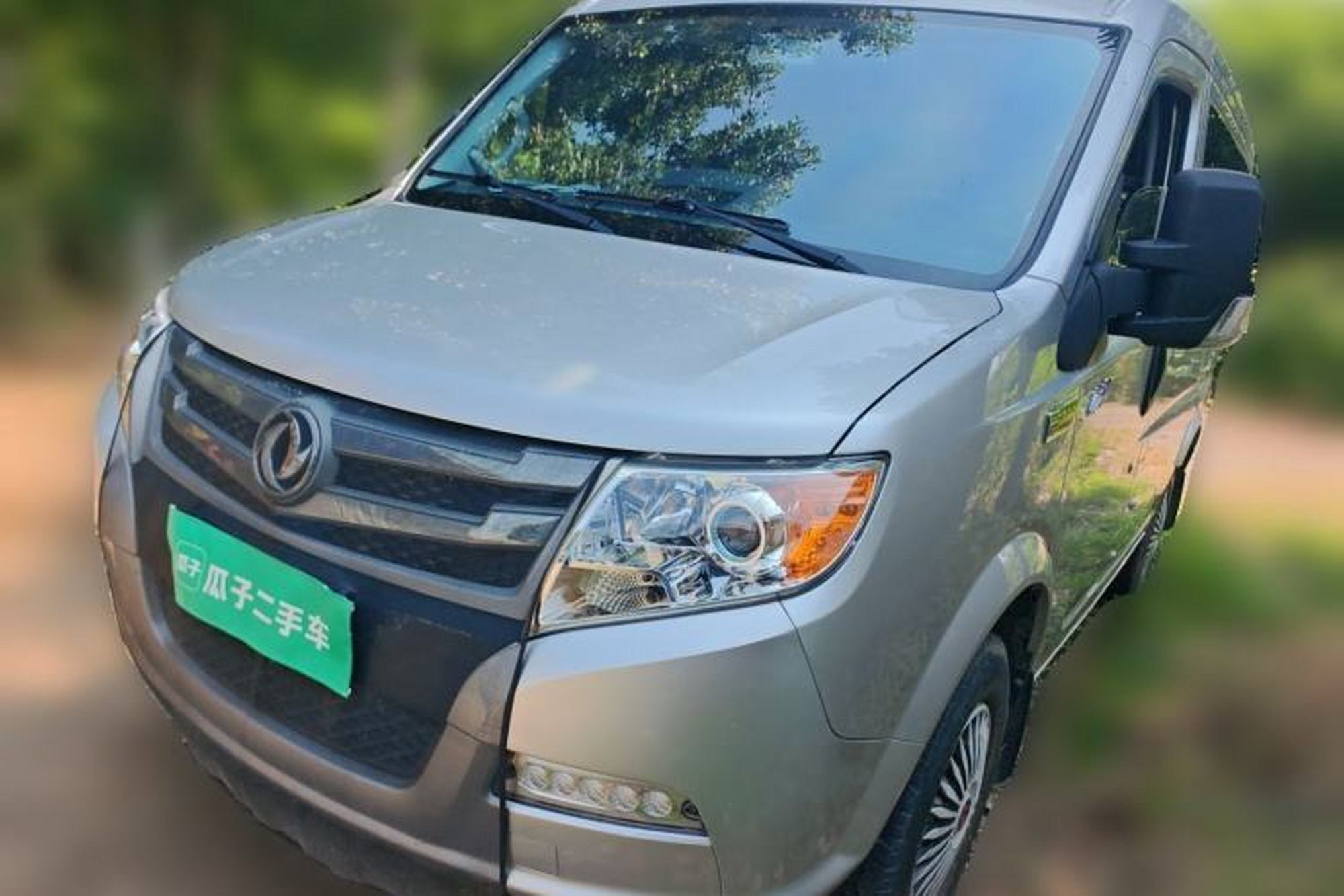 Dongfeng Yufeng EM27