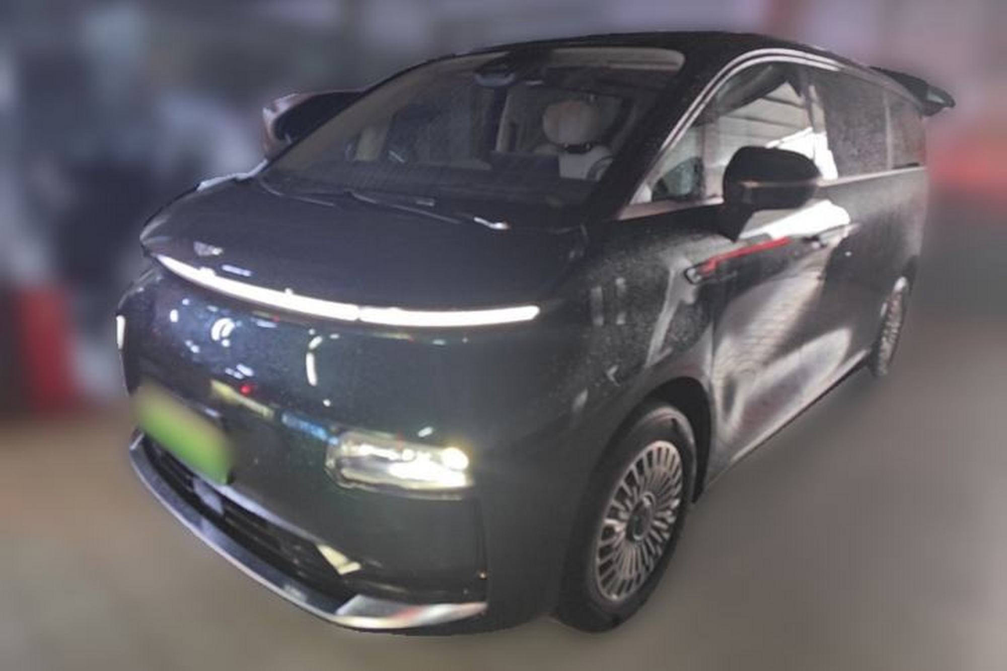 Geely Galaxy LEVC L380