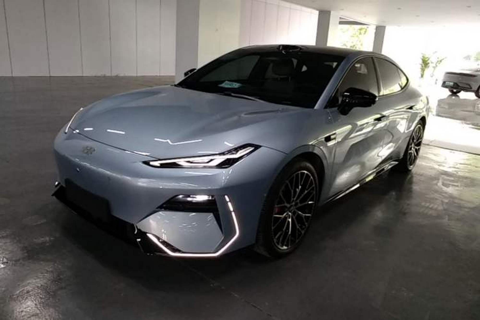 Geely Galaxy E8