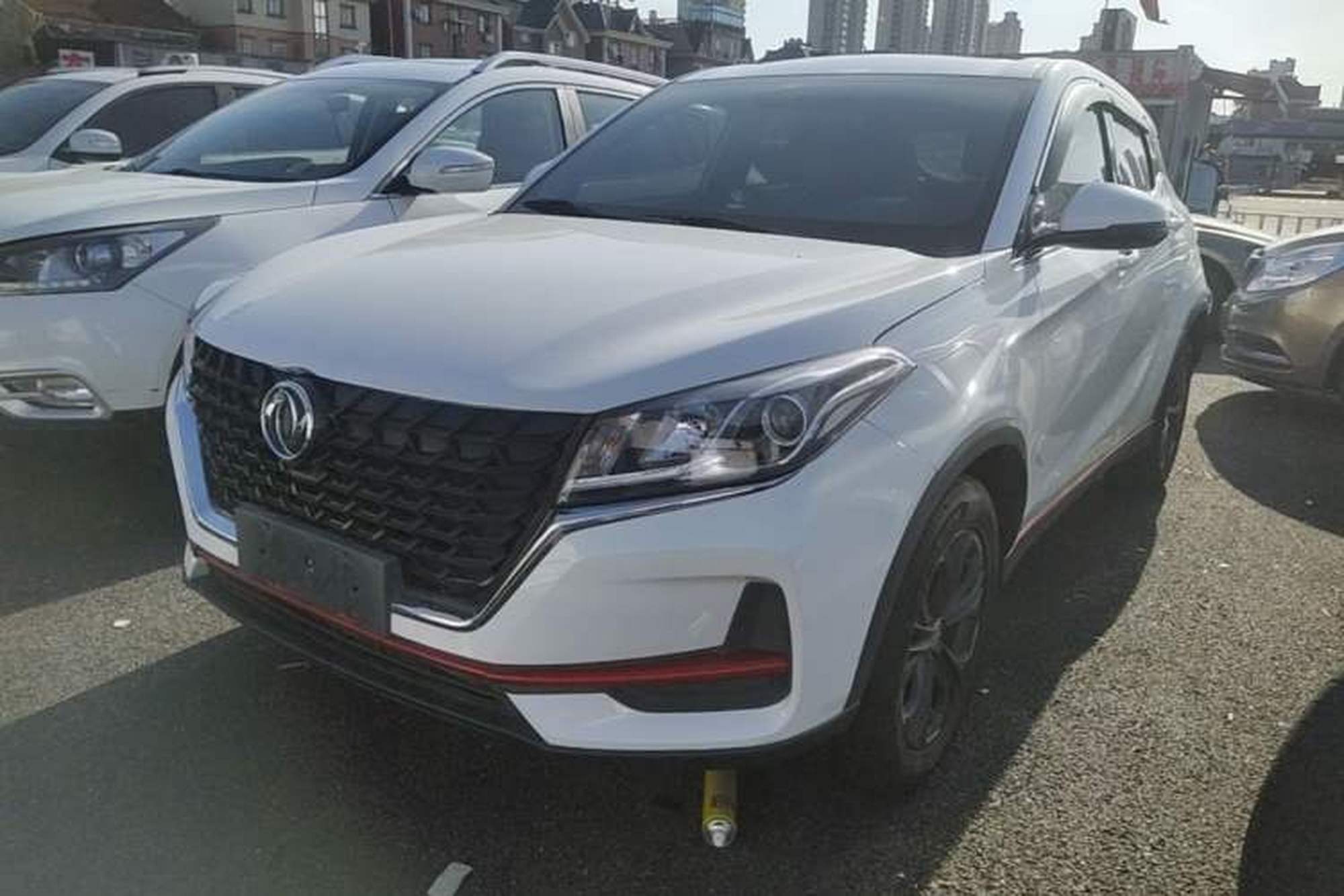 DongFeng Fengon 500