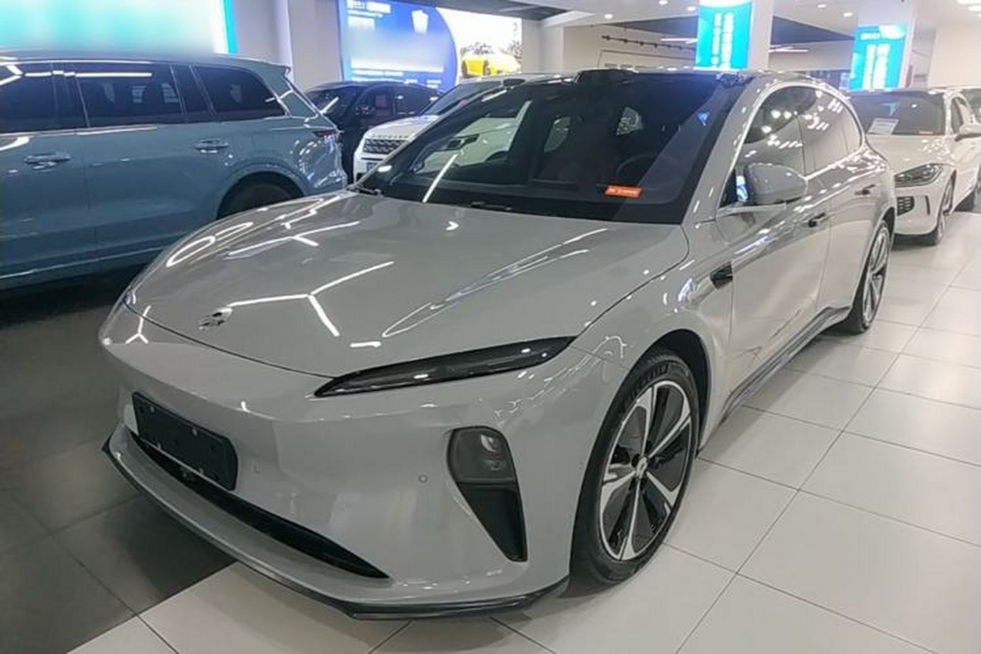 NIO ET5T