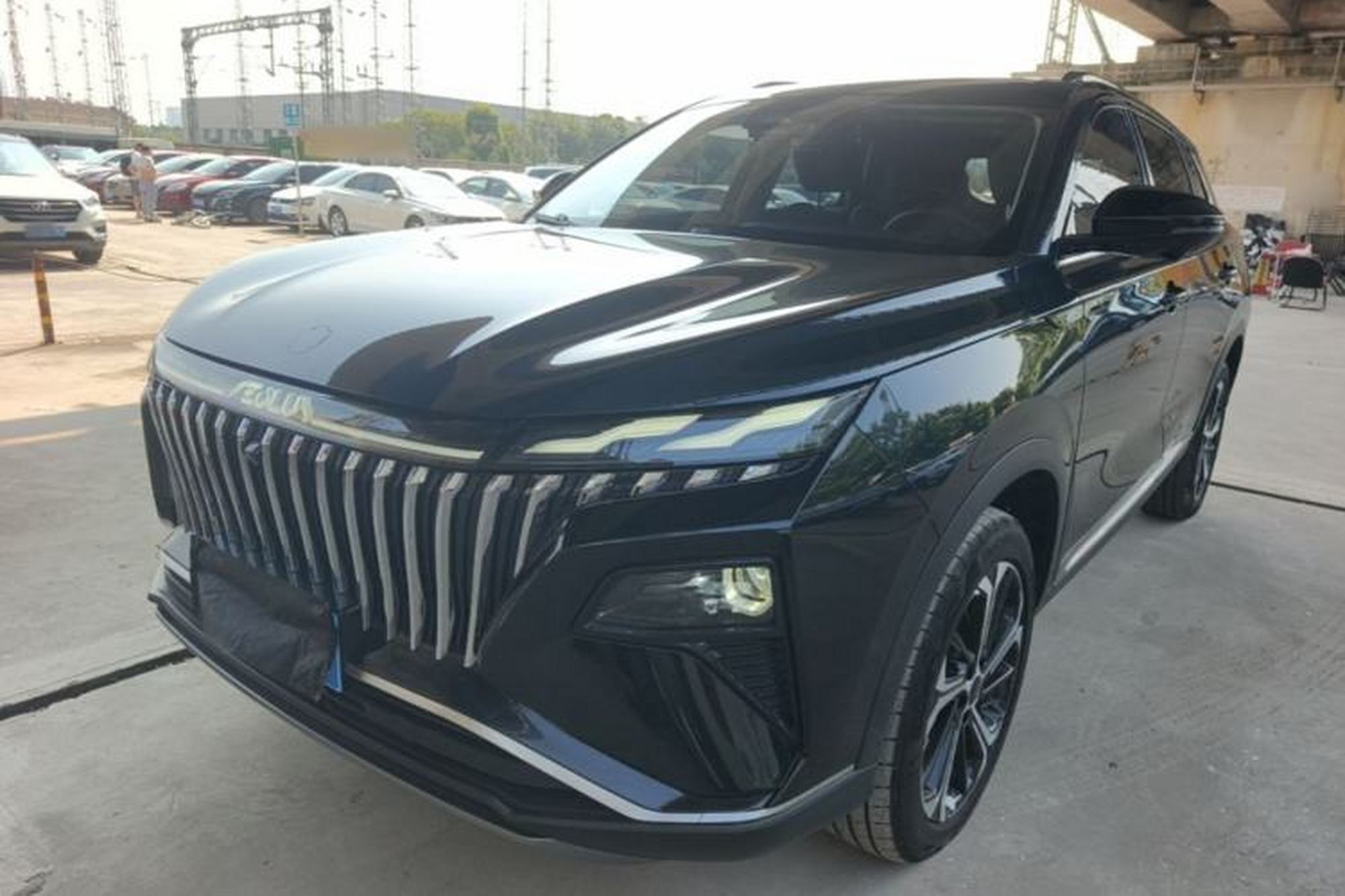 DongFeng Aeolus Huge