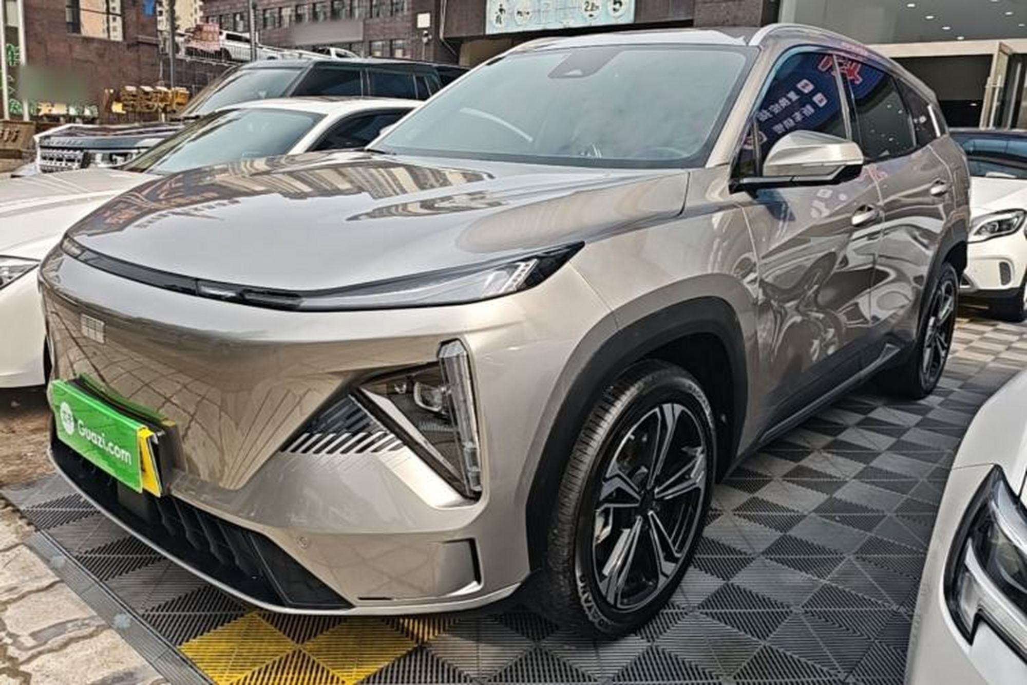 Geely Galaxy L7