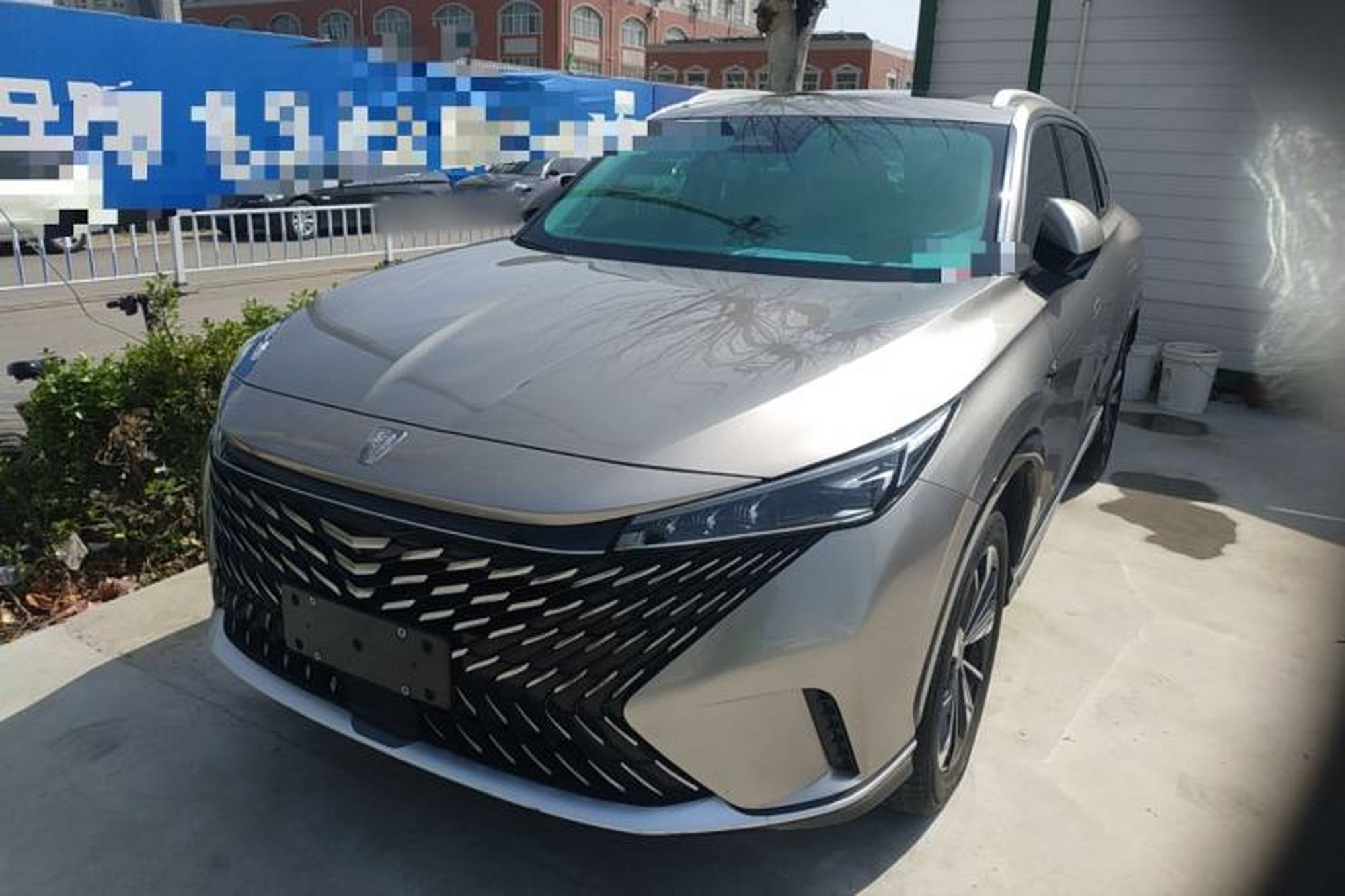 Roewe RX5