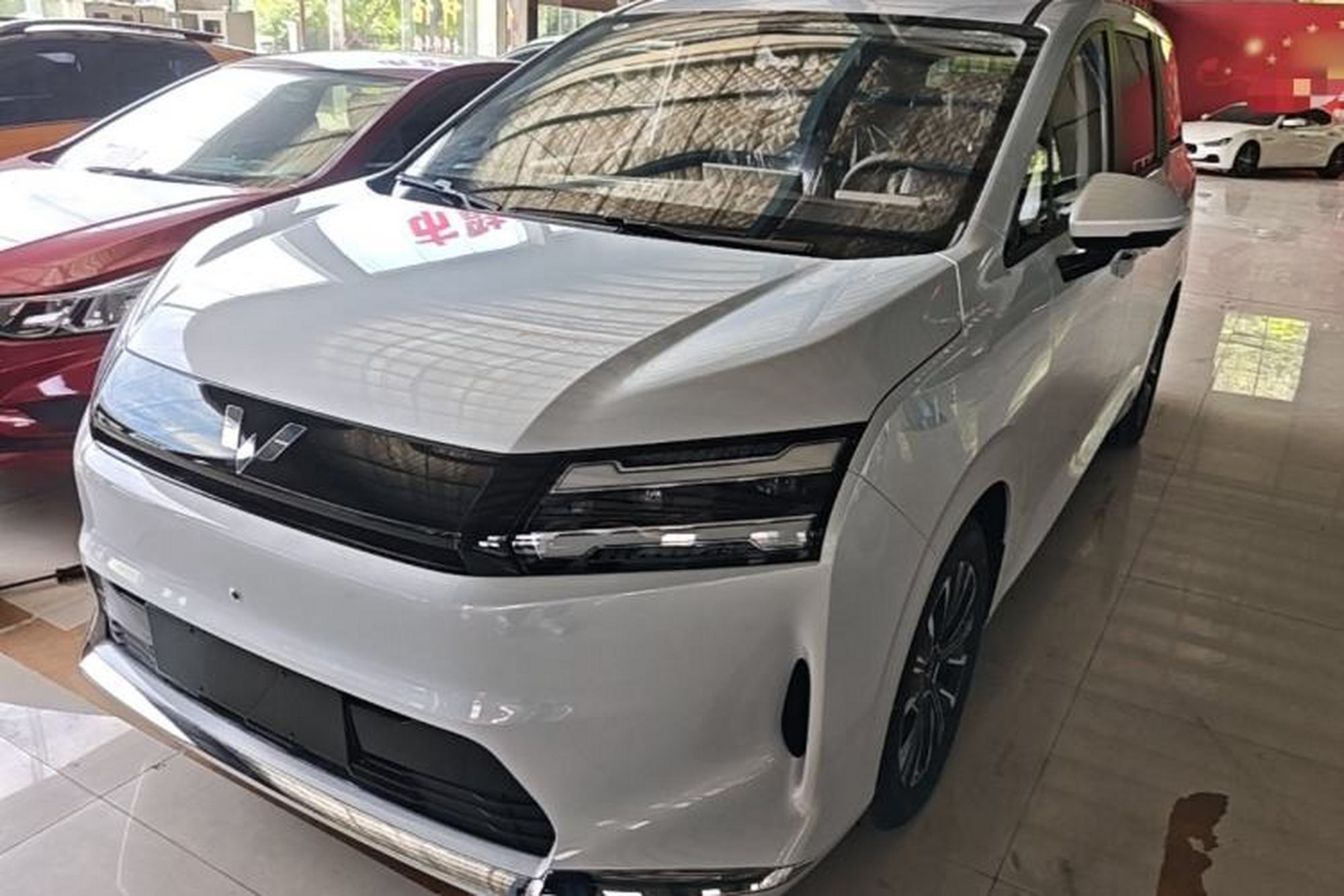 WuLing Wuling Starlight 730